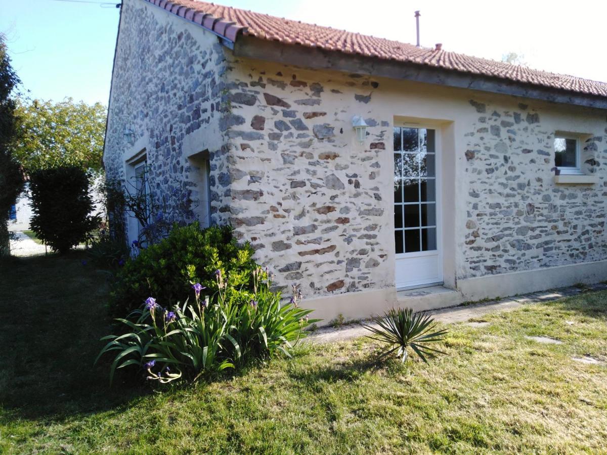 Le Petit Gué - Soleil Couchant Frossay Esterno foto